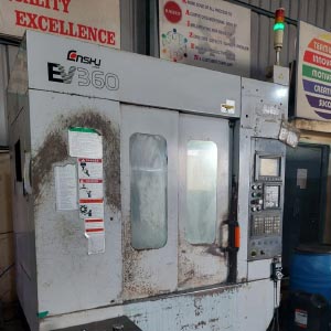 Advanced VMC machining Ravet